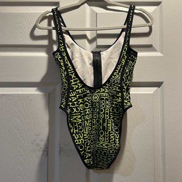Michael Kors Newspaper Print Zip Front One-Piece Swimsuit 6 Bathing suit - Picture 7 of 8